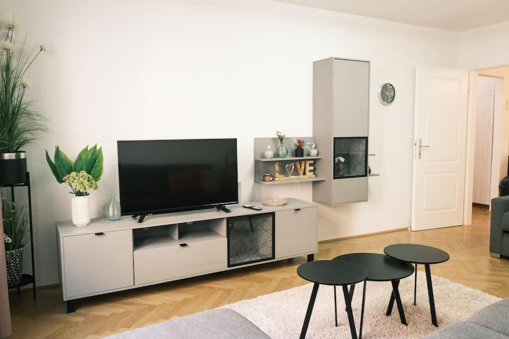 Apartamento Pink Prater Viena Exterior foto