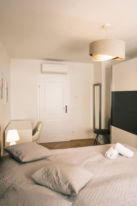 Apartamento Pink Prater Viena Exterior foto