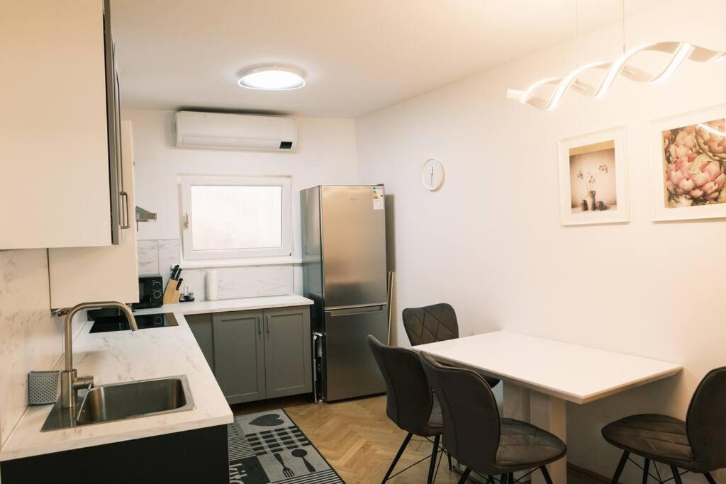 Apartamento Pink Prater Viena Exterior foto